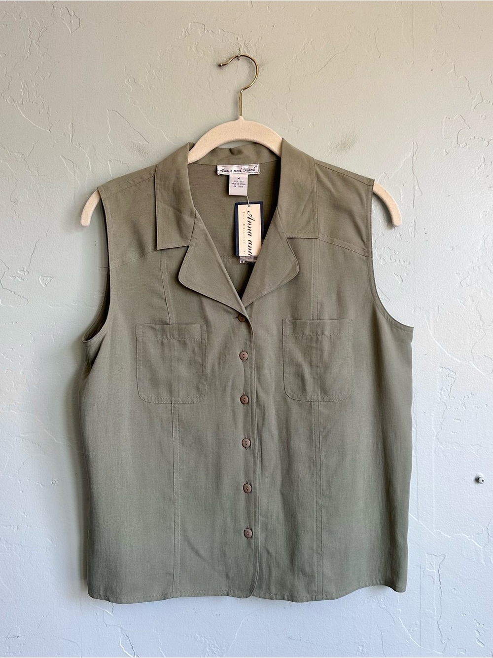 NWT vintage Anna and Frank Silk Sleeveless Button Up Shirt Sage Green Medium
